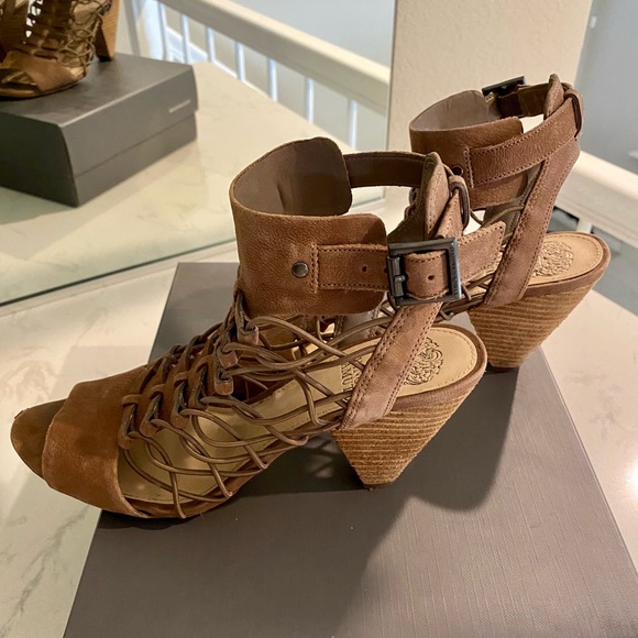 Vince Camuto wedges - Picture 6 of 9